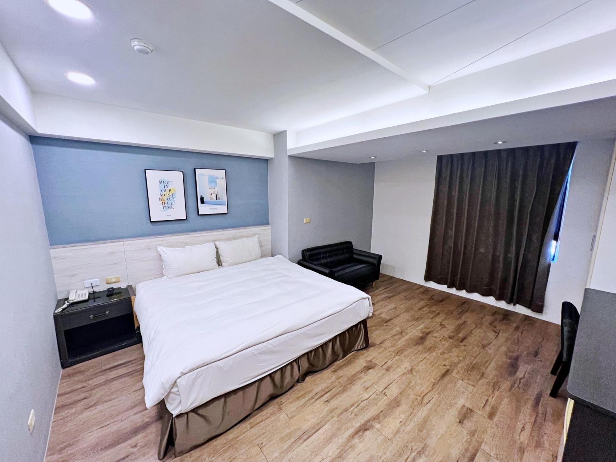Bonjour Hotel Taichung Exterior photo